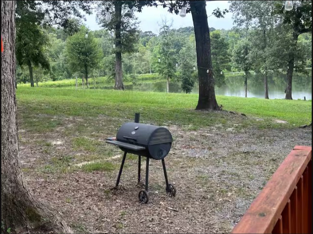 Outdoor space and yard at Lumberjack Cabin