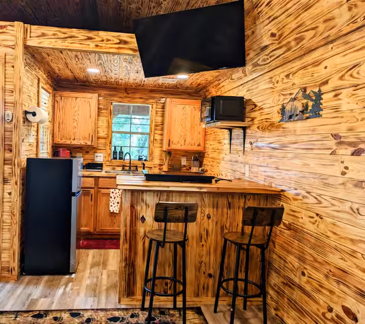 Bear Cabin furnished extended stay Nacogdoches Texas