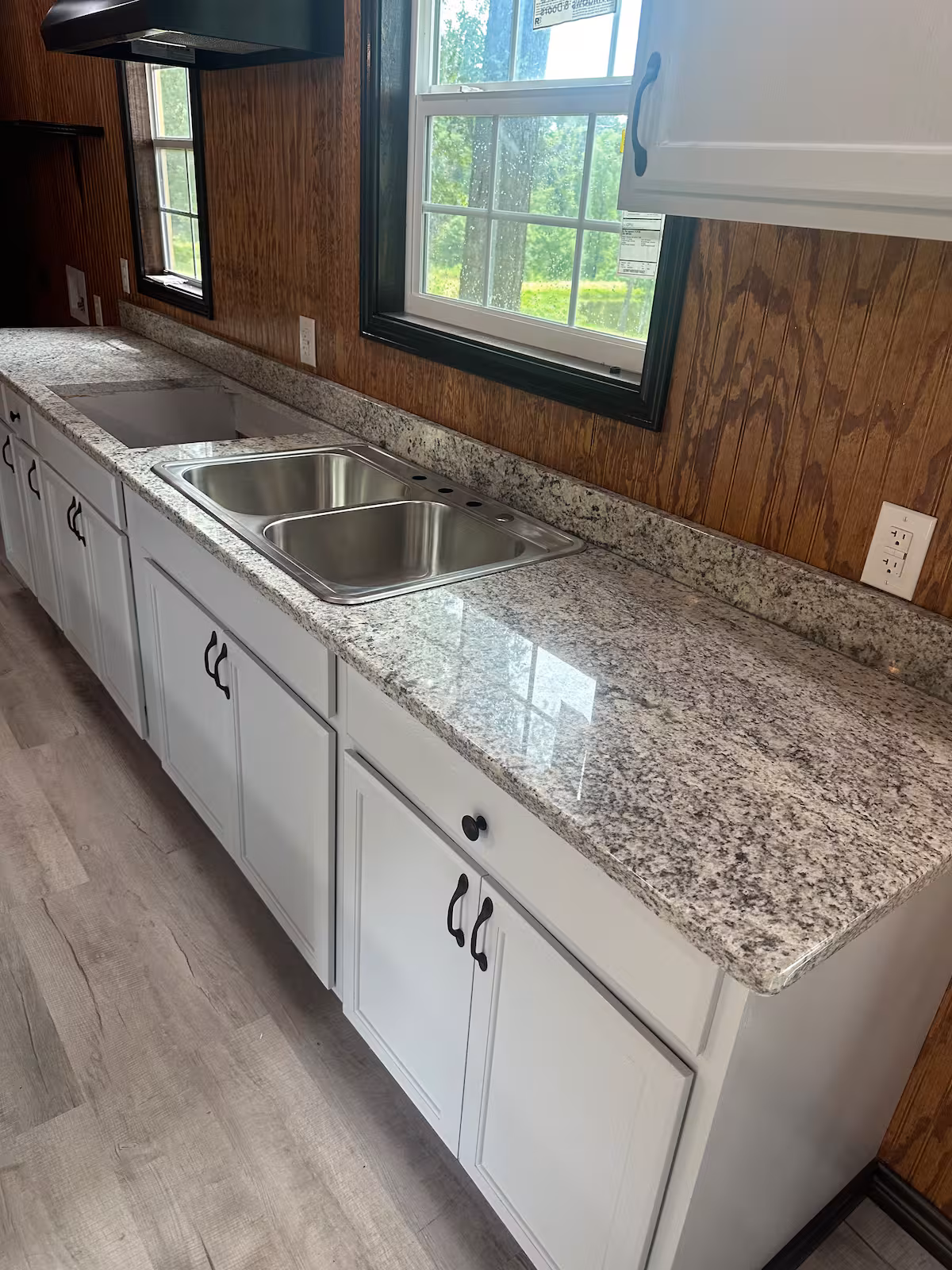 Wolf Cabin group lodging in Nacogdoches Texas
